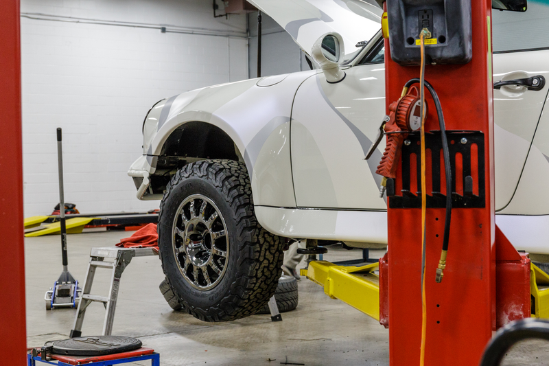 Illustration for article titled Even SEMA Knows Off-Road 911s Are One Of The Coolest Things On Earth